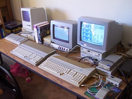 [Photo: Lots of Ataris!]