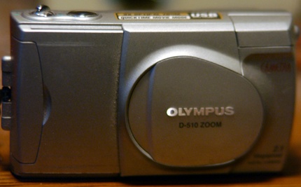 [Photo: Olympus closed front]