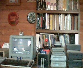 [Photo: Del McCool's Atari collection]