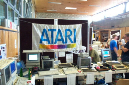 [Photo: Atari area part 1]