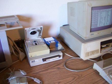 [Photo: 44 MB SyQuest Tape and CD-ROM drive]