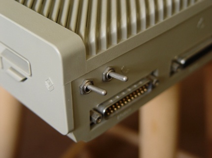 [Photo: 520STFM with DIY switches]