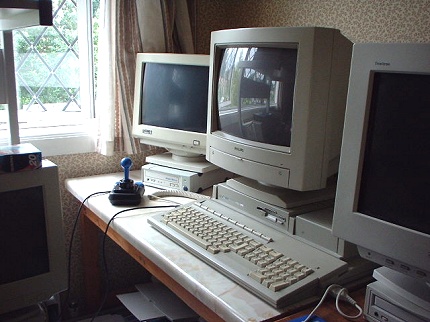 [Photo: Mega STE gallery 4]