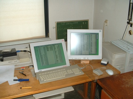 [Photo: Henk's TT and Milan]