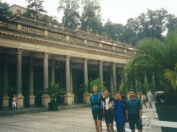 Ml�nsk� kolon�da.