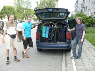 P�t� bicykl by se n�m dovnit� asi u� neve�el.