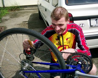 Jo, maz�n�, to by n�m �lo, ale se �lap�n�m to u� je slab��. ;-)