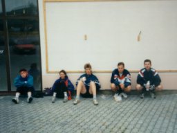 Sva�inov� zast�vka v supermarketu u Mikulova.