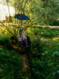 Kemp Country - Na vrb� nad m�stn�m pot��kem bydlel vodn�k (s de�tn�kem).