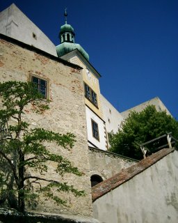 Ano, to je p�ece hrad Buchlov.